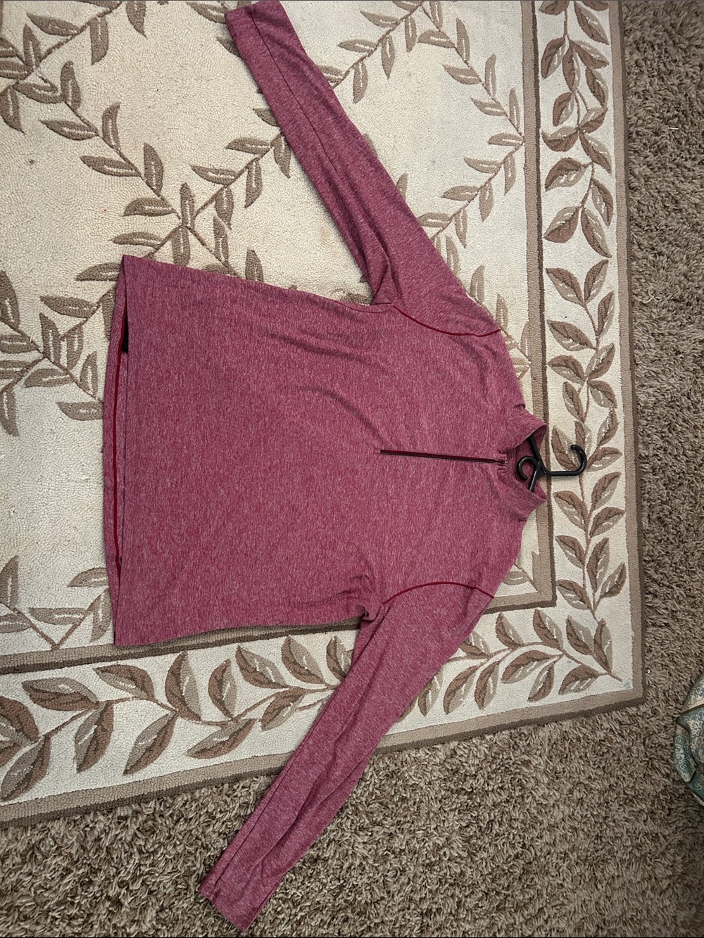 Men’s Lululemon metal vent tech quarter zip in maroon